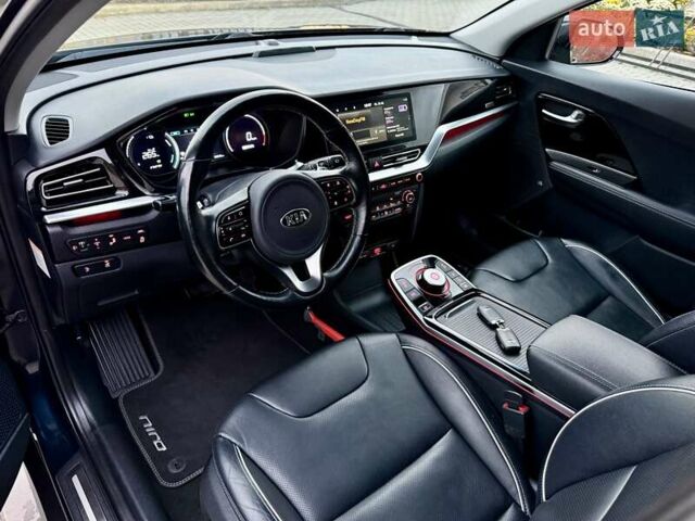 Синій Кіа Niro, об'ємом двигуна 0 л та пробігом 84 тис. км за 19450 $, фото 51 на Automoto.ua