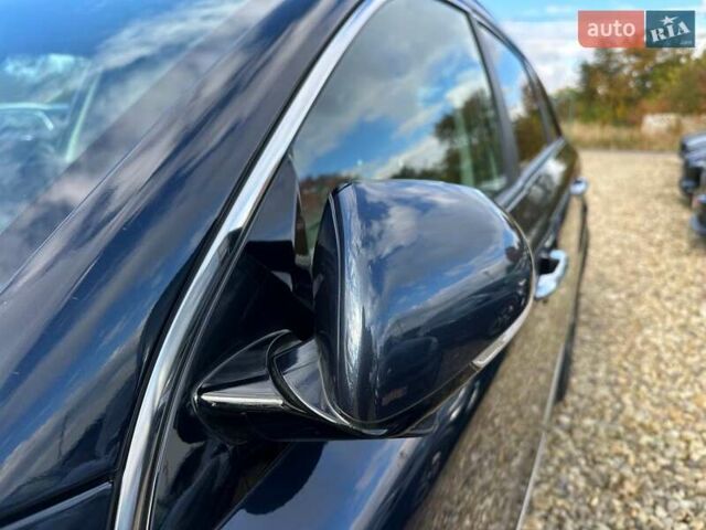 Синий Киа Niro, объемом двигателя 0 л и пробегом 57 тыс. км за 23700 $, фото 22 на Automoto.ua