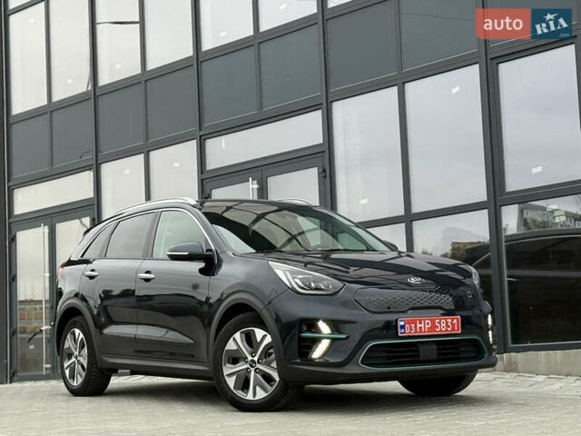 Синій Кіа Niro, об'ємом двигуна 0 л та пробігом 124 тис. км за 19950 $, фото 2 на Automoto.ua