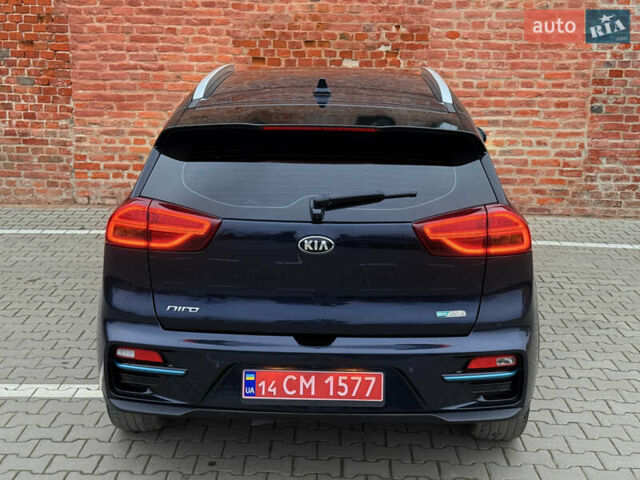 Синій Кіа Niro, об'ємом двигуна 0 л та пробігом 88 тис. км за 19750 $, фото 23 на Automoto.ua