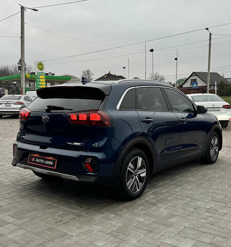 Синій Кіа Niro, об'ємом двигуна 1.58 л та пробігом 68 тис. км за 19500 $, фото 5 на Automoto.ua