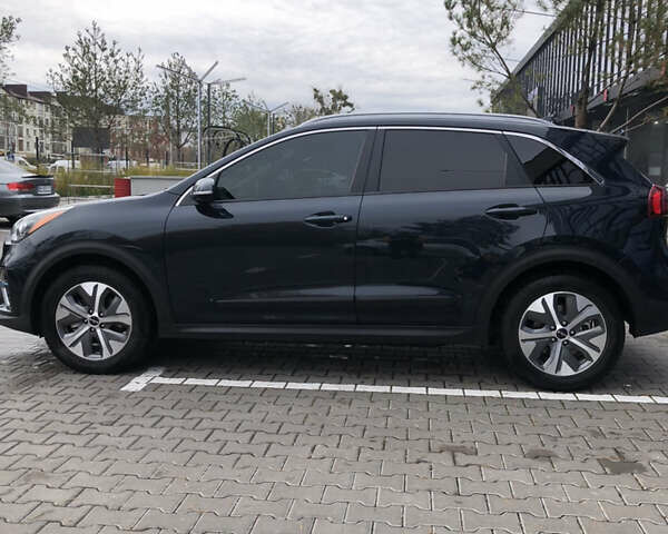 Синій Кіа Niro, об'ємом двигуна 0 л та пробігом 85 тис. км за 21850 $, фото 8 на Automoto.ua