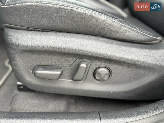 Синій Кіа Niro, об'ємом двигуна 0 л та пробігом 124 тис. км за 19950 $, фото 30 на Automoto.ua