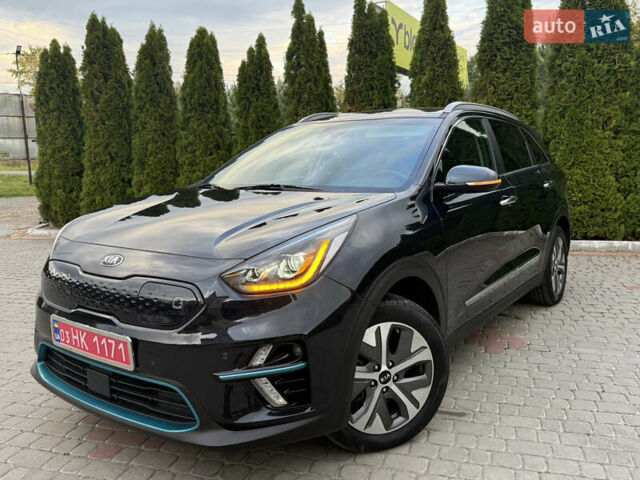 Синий Киа Niro, объемом двигателя 0 л и пробегом 88 тыс. км за 20999 $, фото 3 на Automoto.ua