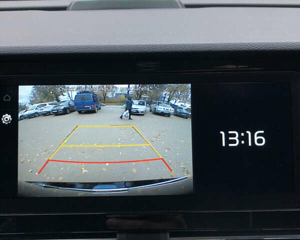 Синій Кіа Niro, об'ємом двигуна 0 л та пробігом 85 тис. км за 21850 $, фото 66 на Automoto.ua