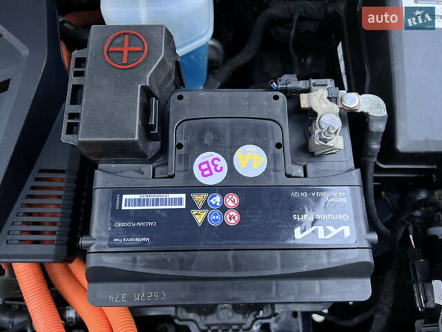 Синій Кіа Niro, об'ємом двигуна 0 л та пробігом 112 тис. км за 20800 $, фото 7 на Automoto.ua