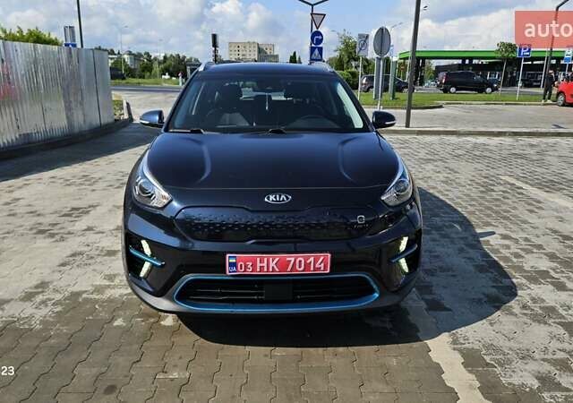 Синий Киа Niro, объемом двигателя 0 л и пробегом 101 тыс. км за 18200 $, фото 18 на Automoto.ua