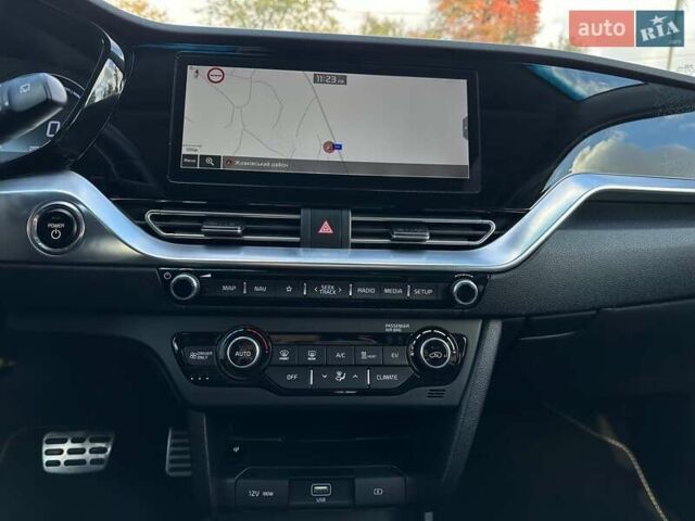 Синій Кіа Niro, об'ємом двигуна 0 л та пробігом 57 тис. км за 24700 $, фото 59 на Automoto.ua