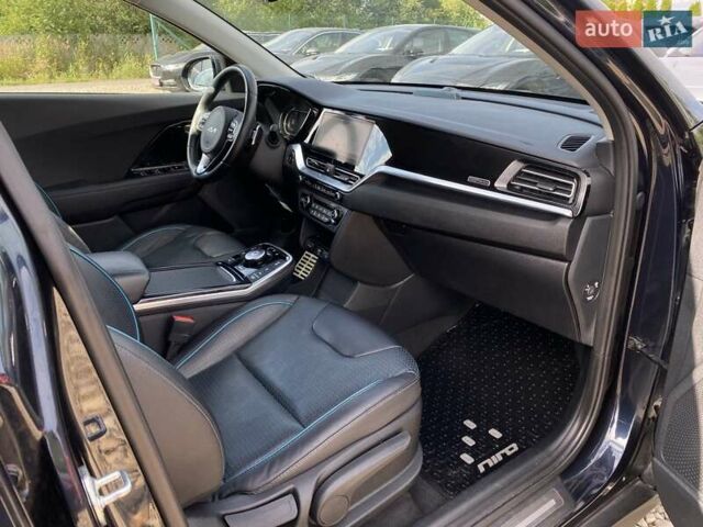 Синий Киа Niro, объемом двигателя 0 л и пробегом 70 тыс. км за 23200 $, фото 58 на Automoto.ua