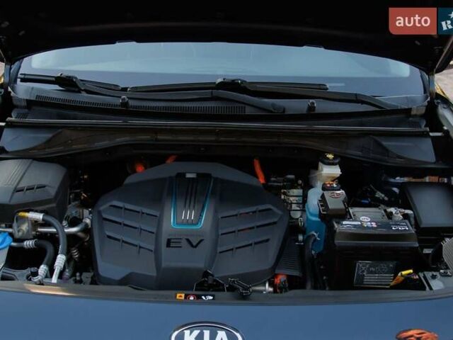 Синий Киа Niro, объемом двигателя 0 л и пробегом 125 тыс. км за 18950 $, фото 28 на Automoto.ua