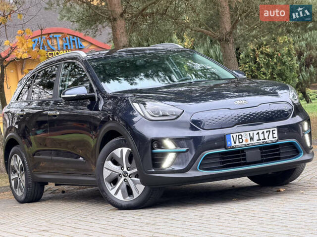 Синий Киа Niro, объемом двигателя 0 л и пробегом 64 тыс. км за 23800 $, фото 5 на Automoto.ua