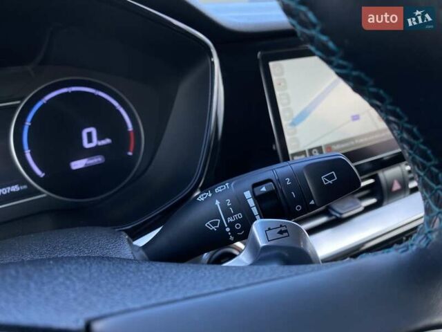 Синий Киа Niro, объемом двигателя 0 л и пробегом 70 тыс. км за 23200 $, фото 33 на Automoto.ua