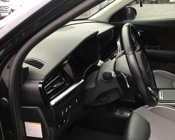 Синій Кіа Niro, об'ємом двигуна 0 л та пробігом 85 тис. км за 21850 $, фото 29 на Automoto.ua