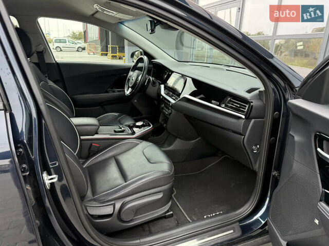 Синій Кіа Niro, об'ємом двигуна 0 л та пробігом 124 тис. км за 19950 $, фото 56 на Automoto.ua