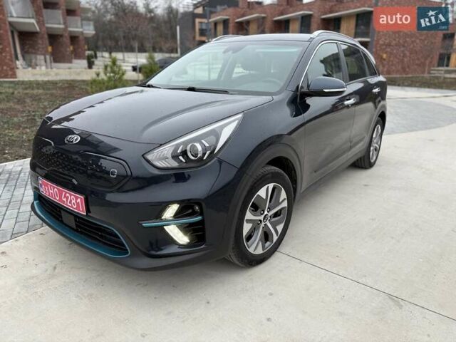 Синий Киа Niro, объемом двигателя 0 л и пробегом 138 тыс. км за 18900 $, фото 4 на Automoto.ua