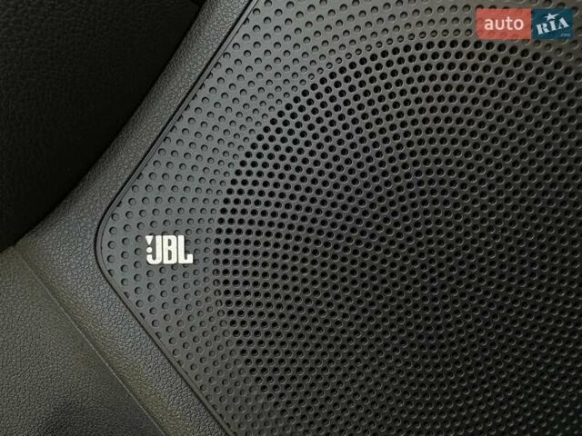 Синій Кіа Niro, об'ємом двигуна 0 л та пробігом 57 тис. км за 24700 $, фото 48 на Automoto.ua