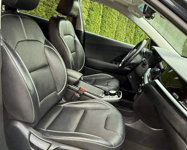 Синий Киа Niro, объемом двигателя 0 л и пробегом 88 тыс. км за 20999 $, фото 23 на Automoto.ua