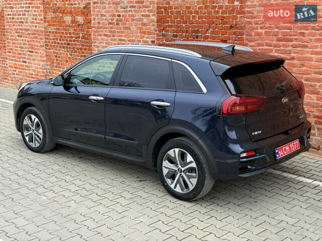 Синій Кіа Niro, об'ємом двигуна 0 л та пробігом 88 тис. км за 19750 $, фото 17 на Automoto.ua