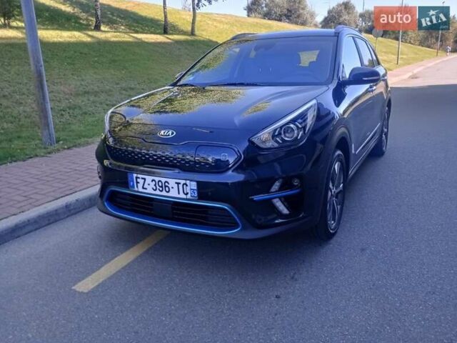 Синий Киа Niro, объемом двигателя 0 л и пробегом 101 тыс. км за 20950 $, фото 4 на Automoto.ua