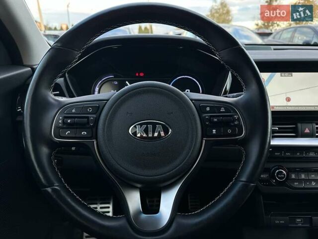Синій Кіа Niro, об'ємом двигуна 0 л та пробігом 62 тис. км за 24600 $, фото 49 на Automoto.ua