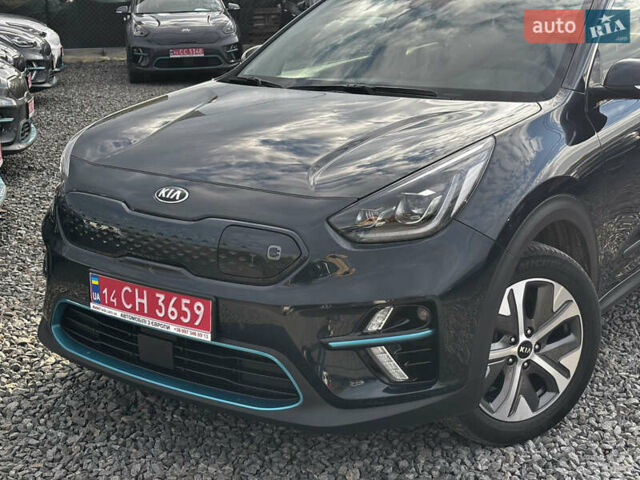 Синий Киа Niro, объемом двигателя 0 л и пробегом 46 тыс. км за 23050 $, фото 6 на Automoto.ua