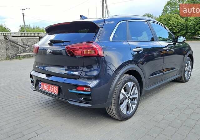 Синий Киа Niro, объемом двигателя 0 л и пробегом 120 тыс. км за 19800 $, фото 9 на Automoto.ua