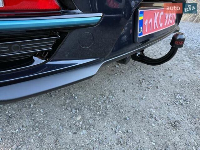 Синій Кіа Niro, об'ємом двигуна 0 л та пробігом 82 тис. км за 18950 $, фото 21 на Automoto.ua