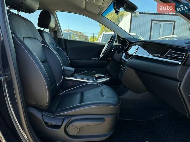 Синий Киа Niro, объемом двигателя 0 л и пробегом 45 тыс. км за 23700 $, фото 83 на Automoto.ua