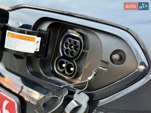 Синій Кіа Niro, об'ємом двигуна 0 л та пробігом 84 тис. км за 19450 $, фото 28 на Automoto.ua