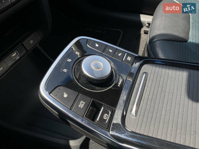 Синий Киа Niro, объемом двигателя 0 л и пробегом 96 тыс. км за 20700 $, фото 24 на Automoto.ua