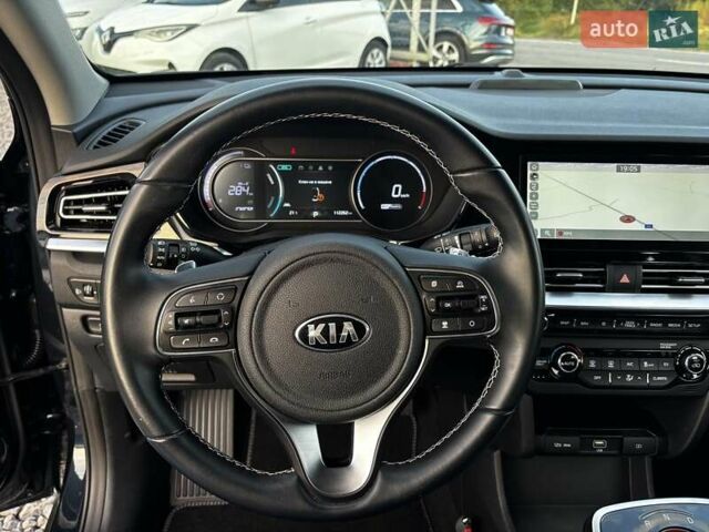 Синій Кіа Niro, об'ємом двигуна 0 л та пробігом 112 тис. км за 18800 $, фото 24 на Automoto.ua