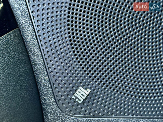 Синій Кіа Niro, об'ємом двигуна 0 л та пробігом 82 тис. км за 19999 $, фото 26 на Automoto.ua