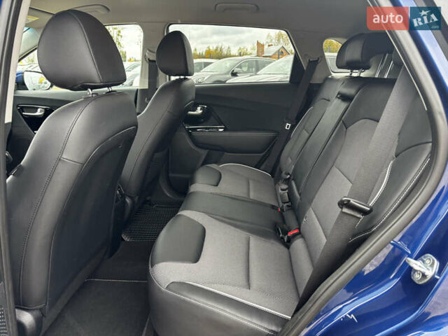Синий Киа Niro, объемом двигателя 0 л и пробегом 60 тыс. км за 21999 $, фото 15 на Automoto.ua