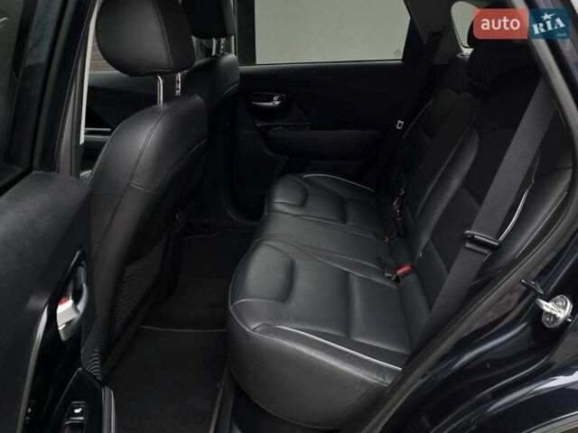 Синій Кіа Niro, об'ємом двигуна 0 л та пробігом 129 тис. км за 18999 $, фото 28 на Automoto.ua