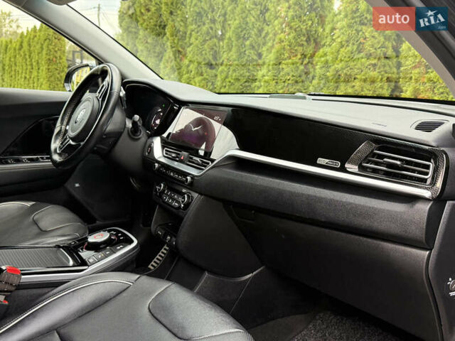 Синий Киа Niro, объемом двигателя 0 л и пробегом 88 тыс. км за 20999 $, фото 57 на Automoto.ua
