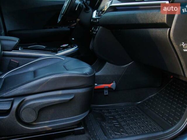 Синий Киа Niro, объемом двигателя 0 л и пробегом 125 тыс. км за 18950 $, фото 69 на Automoto.ua