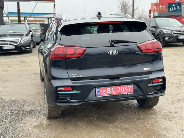 Синій Кіа Niro, об'ємом двигуна 0 л та пробігом 67 тис. км за 19000 $, фото 16 на Automoto.ua