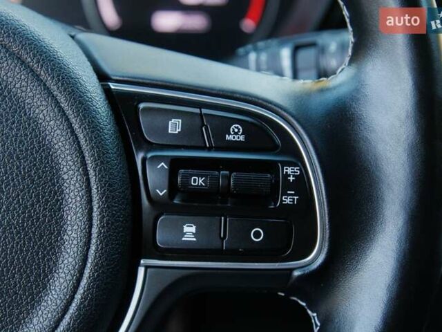 Синий Киа Niro, объемом двигателя 0 л и пробегом 125 тыс. км за 18950 $, фото 55 на Automoto.ua