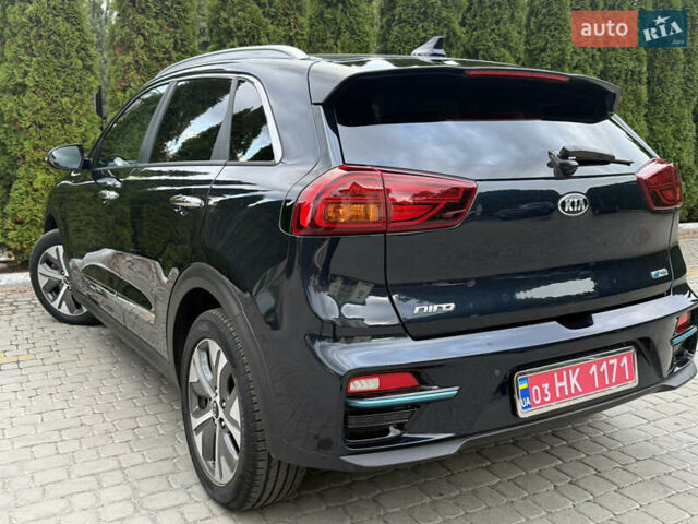 Синий Киа Niro, объемом двигателя 0 л и пробегом 88 тыс. км за 20999 $, фото 19 на Automoto.ua