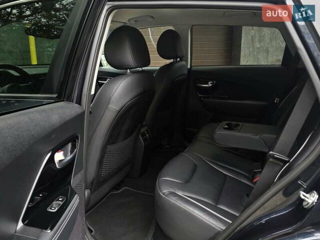 Синий Киа Niro, объемом двигателя 0 л и пробегом 139 тыс. км за 18950 $, фото 24 на Automoto.ua