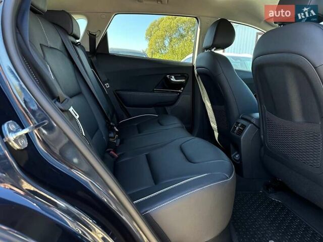 Синий Киа Niro, объемом двигателя 0 л и пробегом 45 тыс. км за 23700 $, фото 81 на Automoto.ua