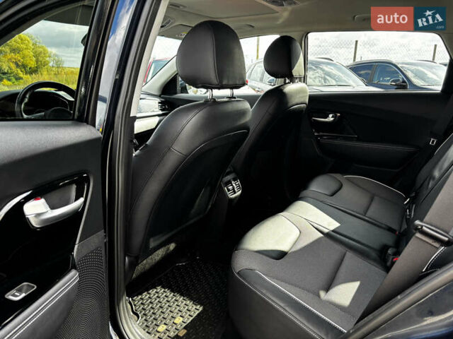 Синий Киа Niro, объемом двигателя 0 л и пробегом 110 тыс. км за 21650 $, фото 28 на Automoto.ua