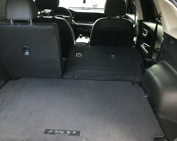 Синій Кіа Niro, об'ємом двигуна 0 л та пробігом 85 тис. км за 21850 $, фото 52 на Automoto.ua