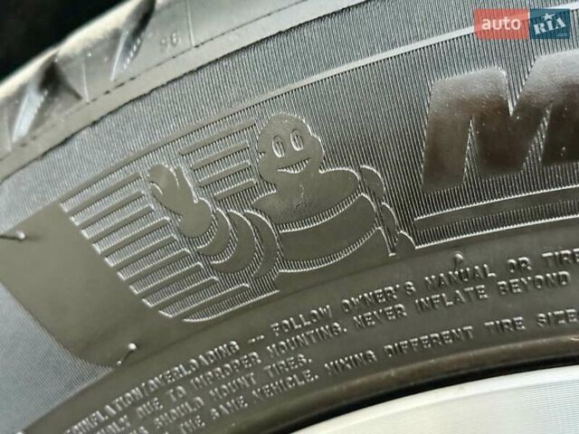 Синій Кіа Niro, об'ємом двигуна 0 л та пробігом 84 тис. км за 19450 $, фото 36 на Automoto.ua