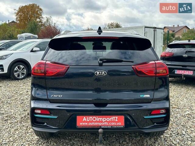 Синій Кіа Niro, об'ємом двигуна 0 л та пробігом 57 тис. км за 24700 $, фото 37 на Automoto.ua