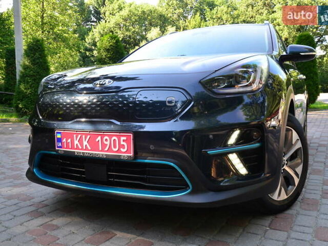Синий Киа Niro, объемом двигателя 0 л и пробегом 82 тыс. км за 18950 $, фото 1 на Automoto.ua