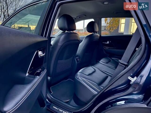 Синій Кіа Niro, об'ємом двигуна 0 л та пробігом 84 тис. км за 19450 $, фото 91 на Automoto.ua