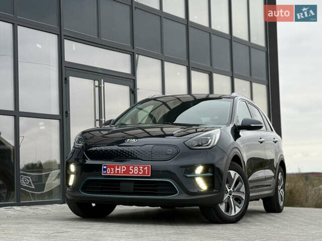 Синій Кіа Niro, об'ємом двигуна 0 л та пробігом 124 тис. км за 19950 $, фото 4 на Automoto.ua