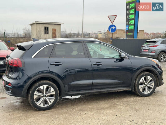 Синій Кіа Niro, об'ємом двигуна 0 л та пробігом 67 тис. км за 19000 $, фото 11 на Automoto.ua
