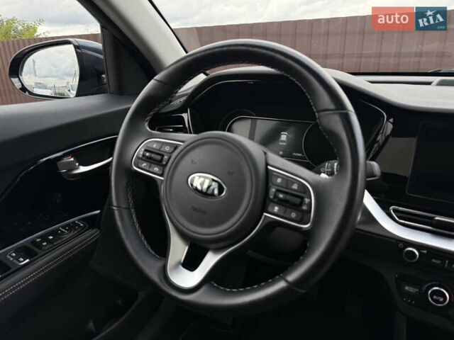 Синий Киа Niro, объемом двигателя 0 л и пробегом 149 тыс. км за 19700 $, фото 31 на Automoto.ua